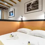 Luxe Marais Getaway - Suite Exclusive Avec Sauna