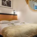 Luxe Marais Getaway - Suite Exclusive Avec Sauna